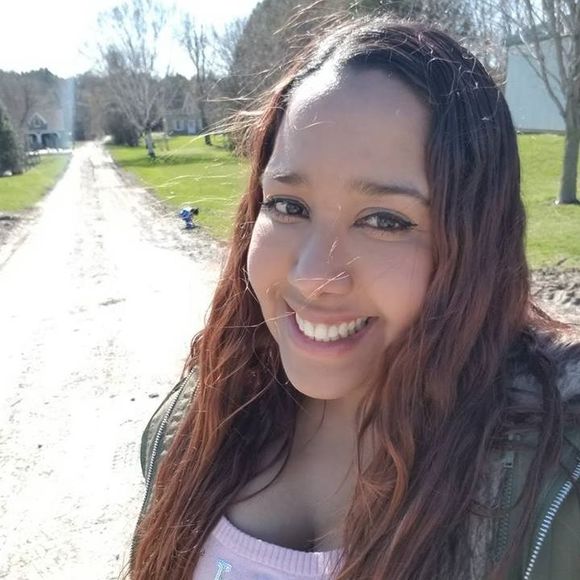 Meet your Posher, Yohana - Picture 1 of 1